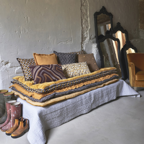 Coussin ISSA caramel